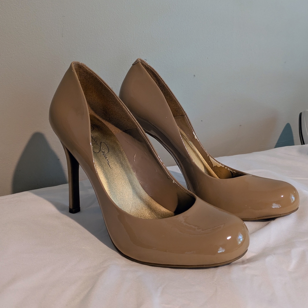 Jessica Simpson Tan Patent Leather Heels
